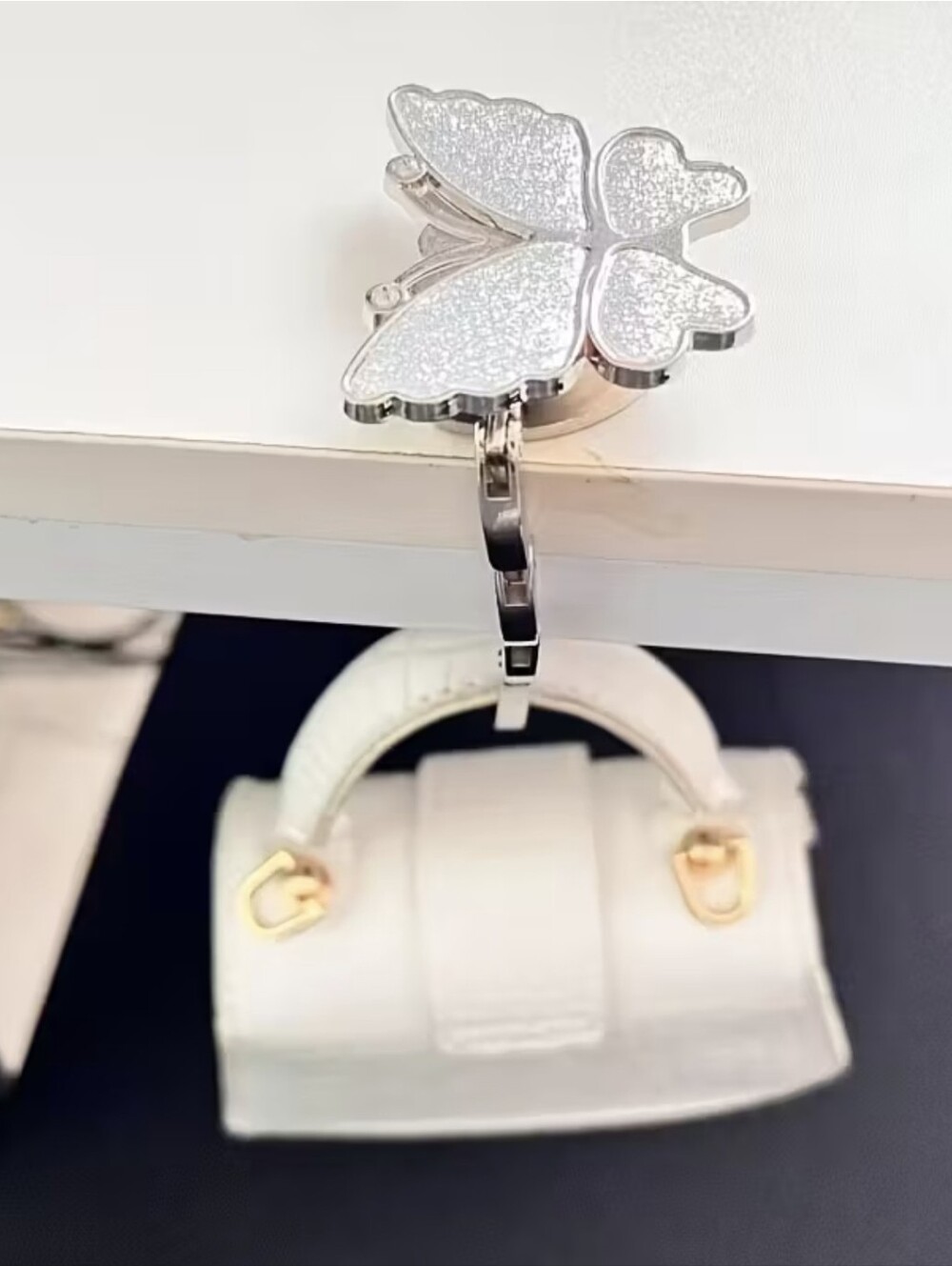 Butterfly Bag Cham or Hanger. NEW - Picture 3 of 4